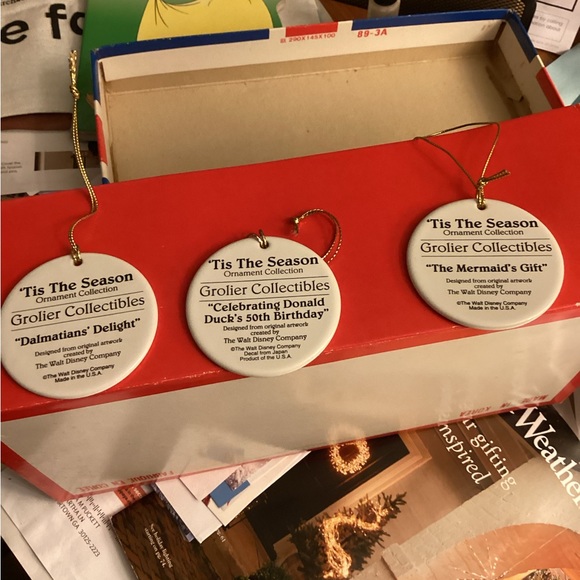 Authentic Grolier/ Disney ornaments. - Picture 5 of 5